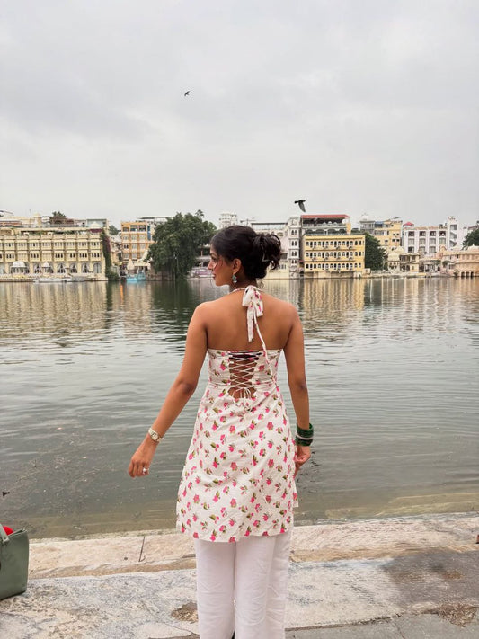 SARA SLEEVELESS LONG KURTI